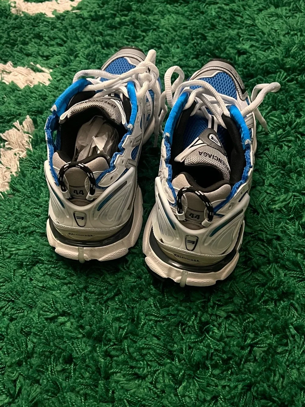 Balenciaga runner size 44/ size 11 🔥🔥